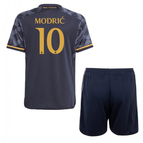 Maillot de foot Real Madrid Luka Modric #10 Extérieur enfant 2023-24 Manches Courte (+ pantalon court)